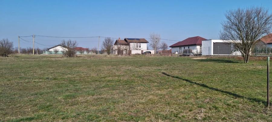 Teren Construcții intravilan de 701 mp, în Dumbrăvița