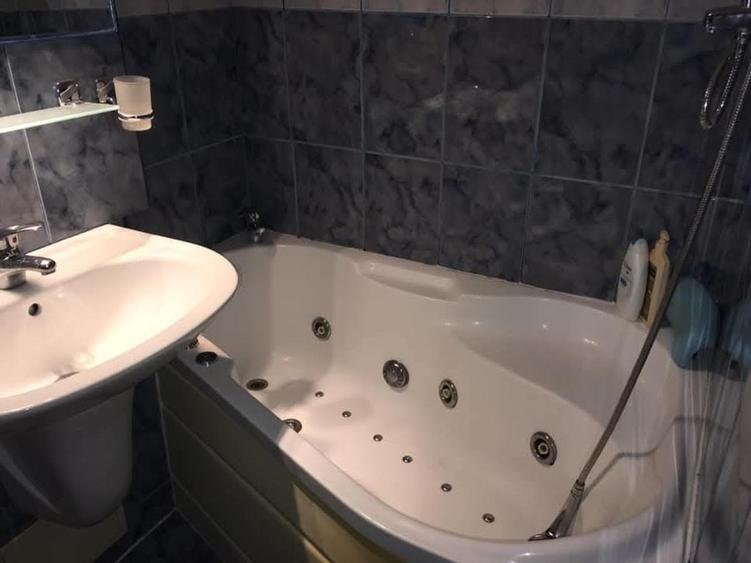 Garsonieră decomandată în Vitan Mall