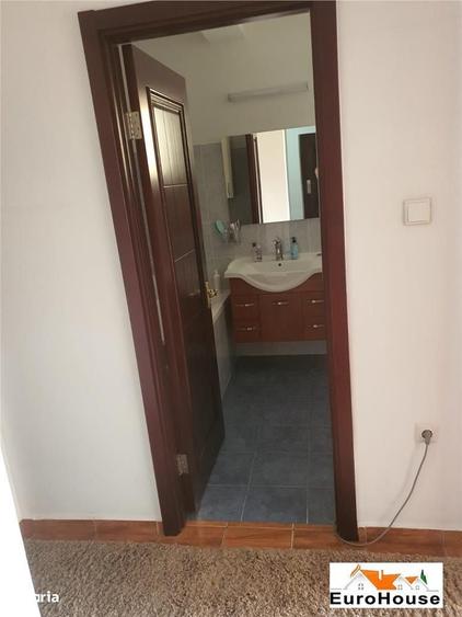 Apartament cu 2 camere decomandat în Cetate