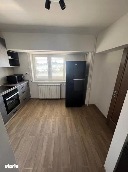 Apartament cu 4 camere în Centrul Civic