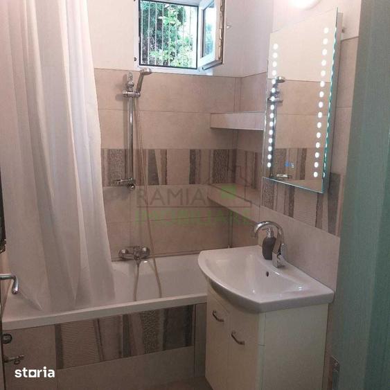 Apartament cu 2 camere decomandat în Astra