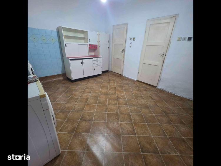Casă cu 4 camere cu Teren 800 Mp în Câlnic