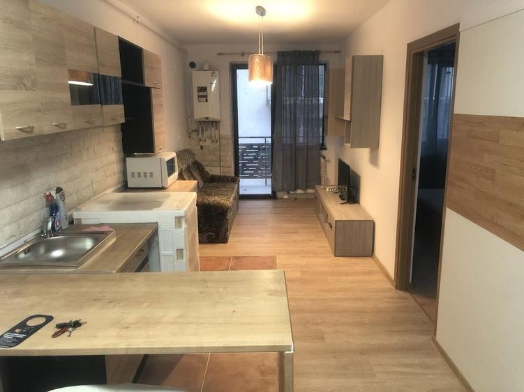 Apartament cu 2 camere decomandat în Florești
