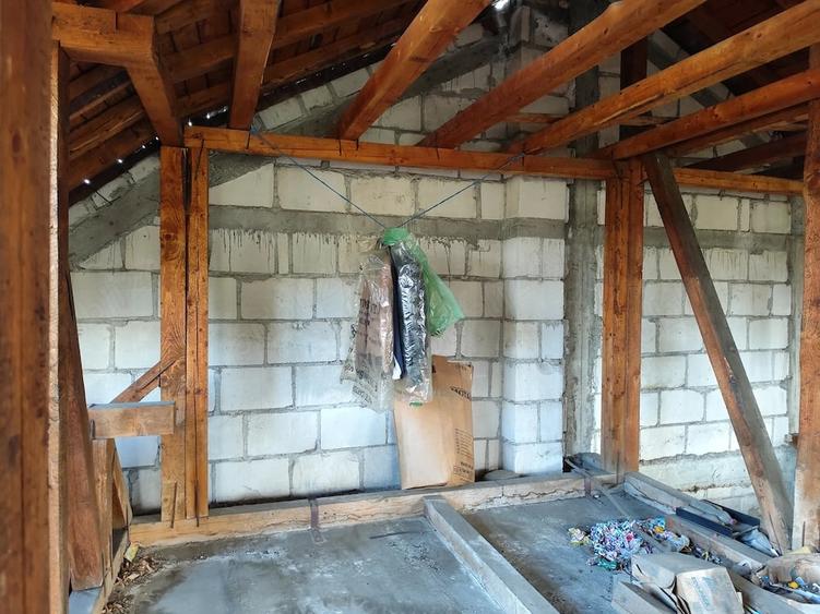 Casă cu Teren 1073 Mp în Voila
