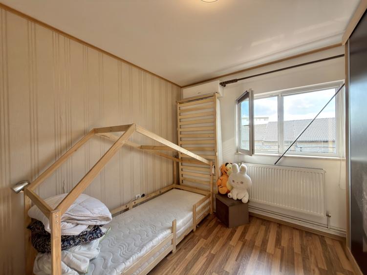 Apartament 2 camere, decomandat,  zona Soarelui - 8