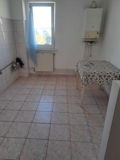 Apartament cu 2 camere semidecomandat în Exterior Vest