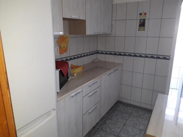 Apartament cu 3 camere decomandat în Inel I