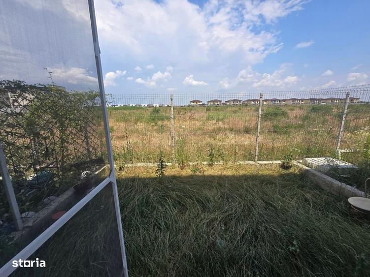 Casă cu 3 camere în Dobroești