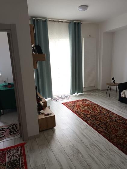 Garsonieră decomandată în Berceni