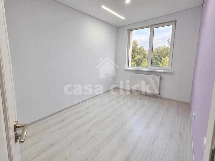 Apartament cu 3 camere decomandat în Micro 19