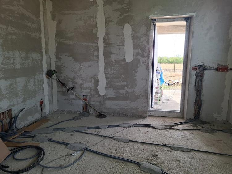 Casă cu Teren 650 Mp în Semicentral