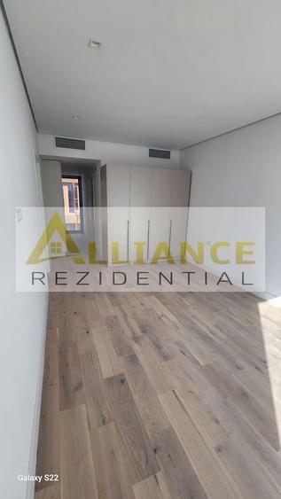Casă individuală cu 5 camere cu Canalizare în Nord