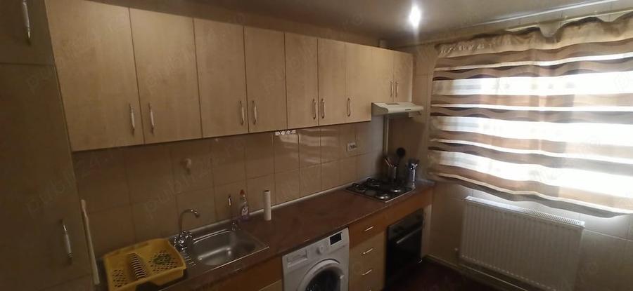 Apartament cu 2 camere semidecomandat în Micro 11