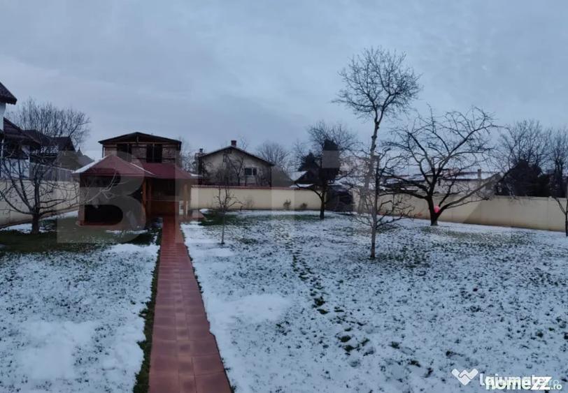 Casă cu 6 camere cu Teren 1178 Mp în Cetate