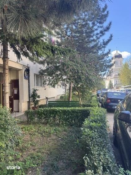 Apartament cu 2 camere decomandat în Calea București