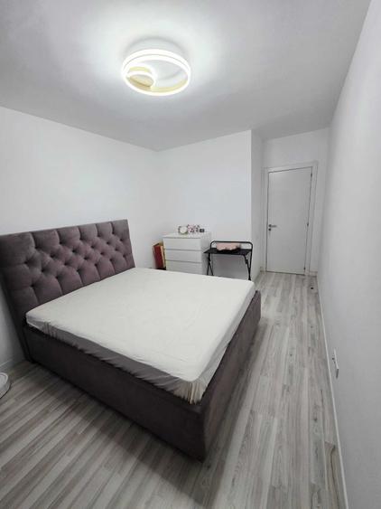 Apartament cu 2 camere decomandat în Păcii