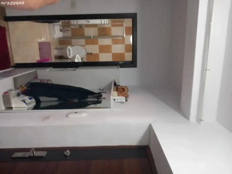 Garsonieră decomandată în Valea Lupului
