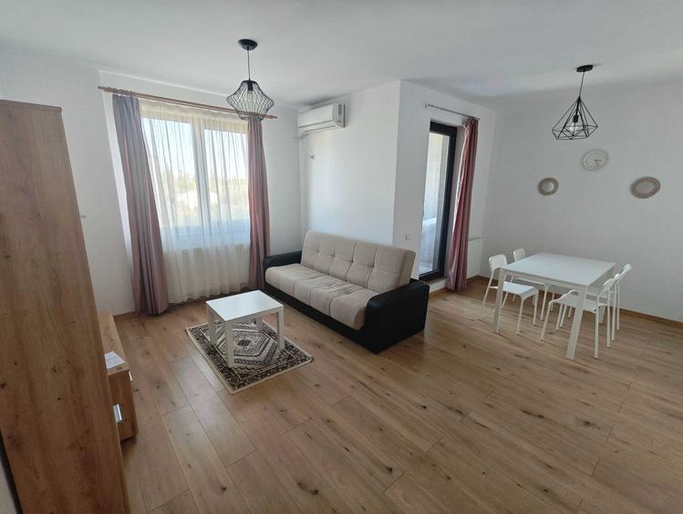 Apartament cu 2 camere decomandat în Păcii