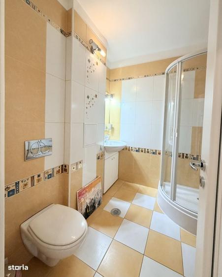 Apartament cu 3 camere decomandat în Libertății