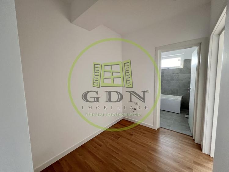 Apartament cu 2 camere decomandat în Romanești