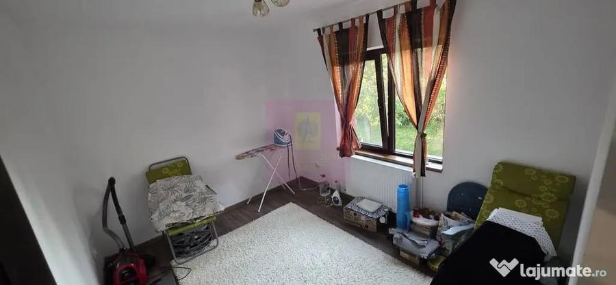 Vila 6 camere de vanzare in Banesti - 10