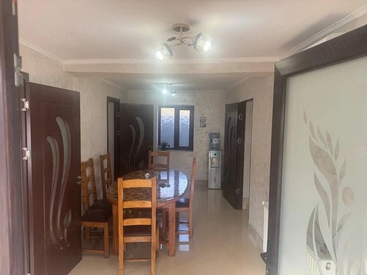 Casă cu 2 camere cu Teren 220 Mp în Central