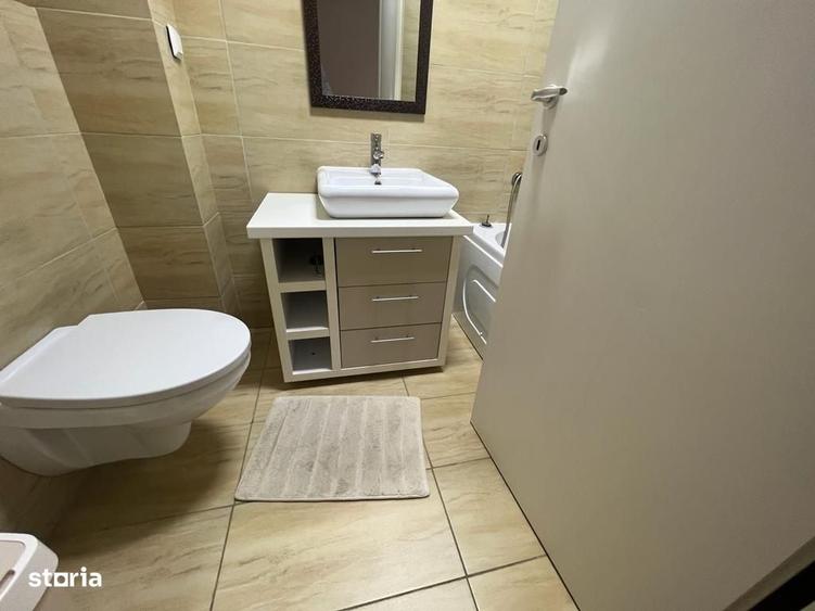 Apartament cu 3 camere în Berceni