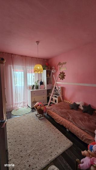 Apartament cu 4 camere decomandat, mobilat în Ultracentral