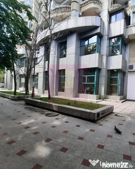 Spațiu comercial, de 435 mp, în Unirii