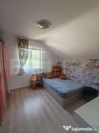 Casă cu 5 camere cu Teren 1100 Mp în Central