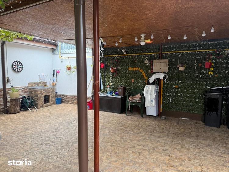 Casă cu 5 camere cu Teren 190 Mp în Chercea