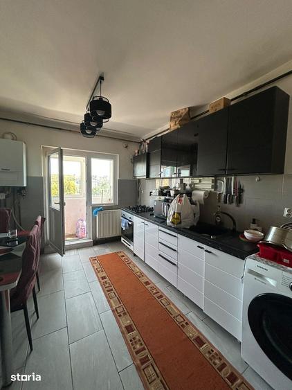 Apartament cu 3 camere în Ciurea