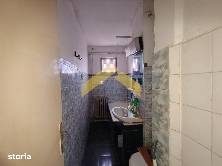 Apartament cu 2 camere semidecomandat în Aurel Vlaicu