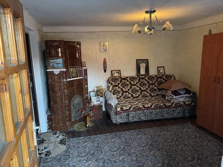 Casă cu 4 camere în Ceauru