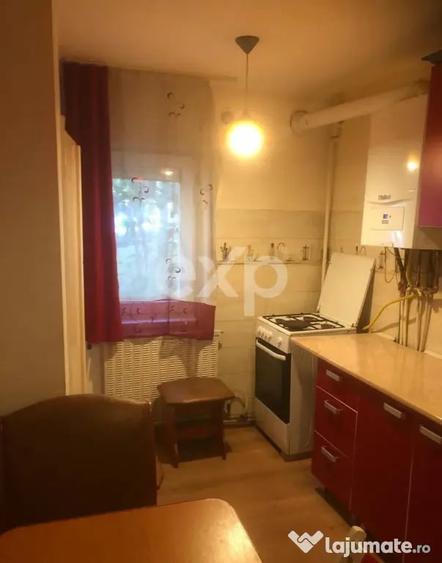 Apartament cu 3 camere decomandat în Zorilor