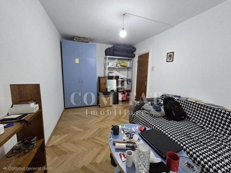 Apartament cu 4 camere decomandat în Mănăștur
