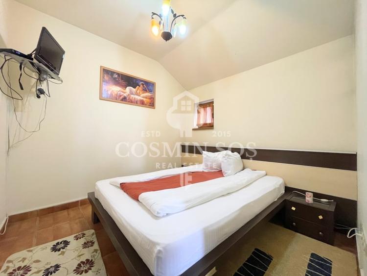 Casă individuală cu 8 camere cu Canalizare în Florești