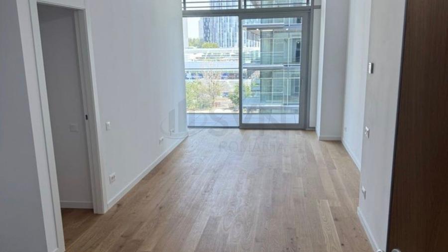 Apartament cu 2 camere semidecomandat în Floreasca