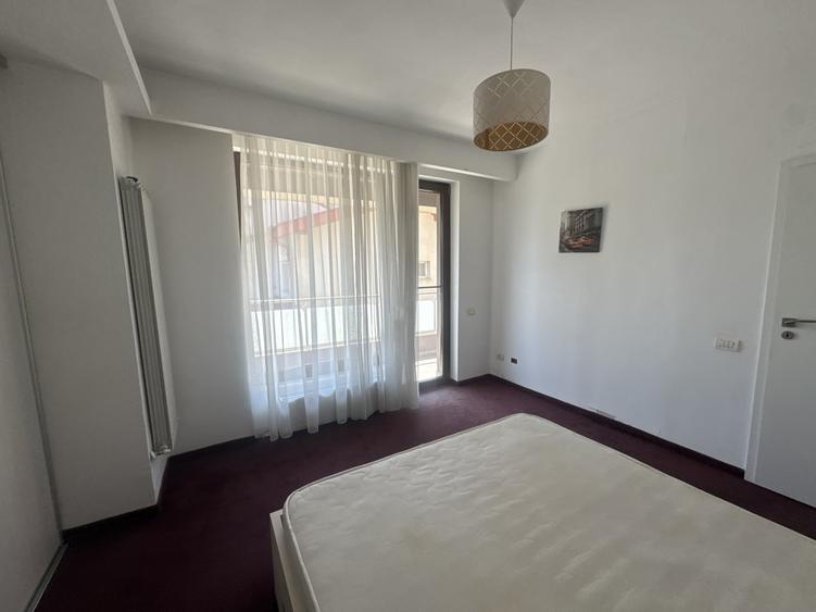 Apartament cu 2 camere decomandat, mobilat în Băneasa