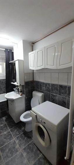 Apartament cu 3 camere decomandat, mobilat în Soarelui
