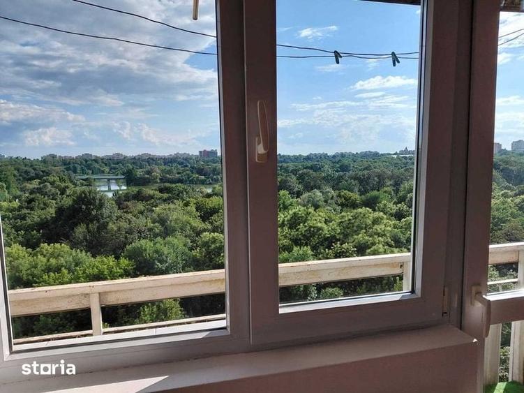 Apartament cu 3 camere în Tineretului
