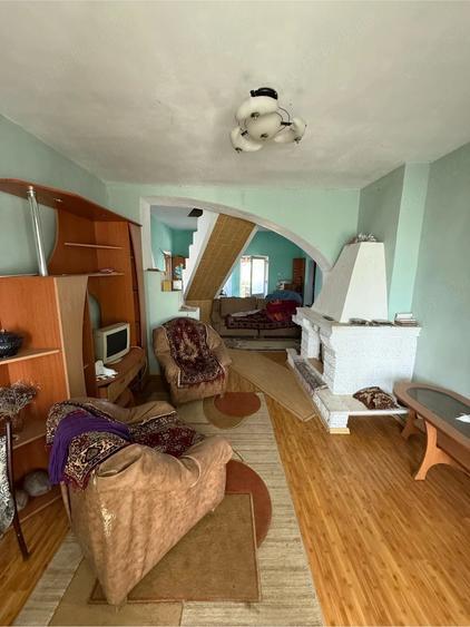 Casă cu 5 camere cu Teren 1717 Mp în Corabia