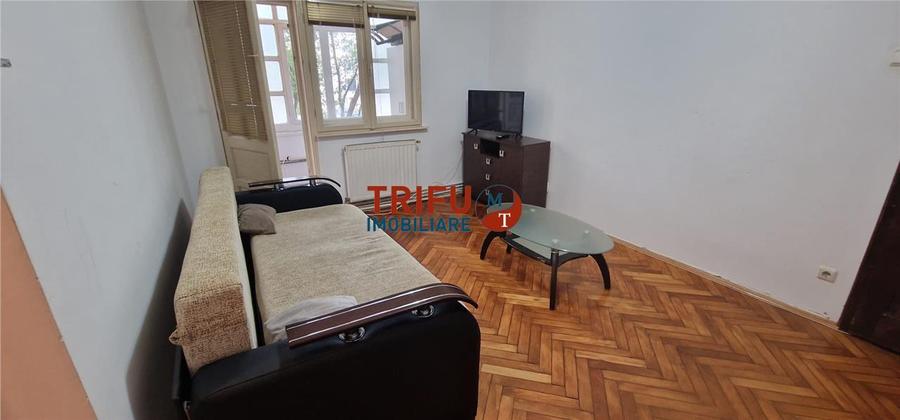 Apartament cu 2 camere semidecomandat, mobilat în Cetate