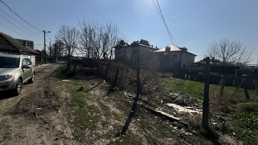 Teren Construcții intravilan de 1028 mp, în