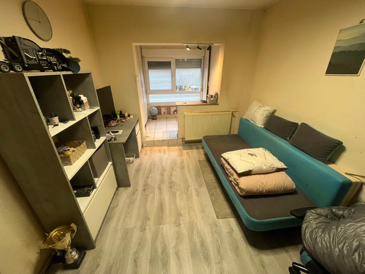 Apartament cu 3 camere decomandat în Tineretului