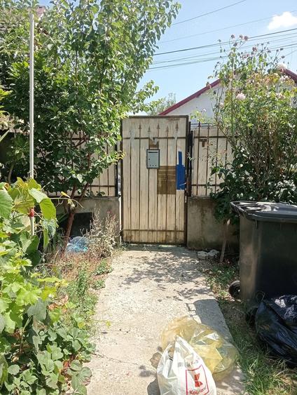 Casa in ora? Pantelimon,3 camere,70 mp,curte 220 no...60000 euro - 3