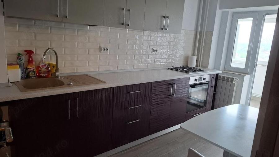 Apartament cu 2 camere decomandat în 9 Mai