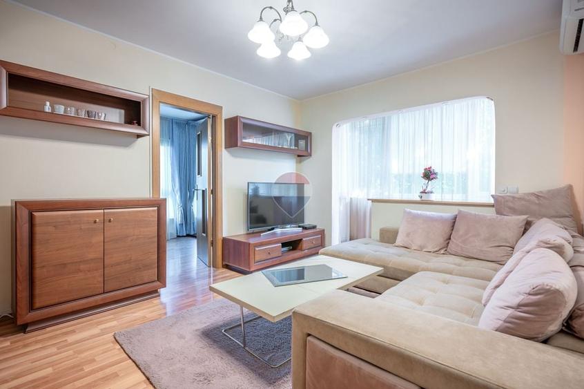 De închiriat apartament cu 3 camere și 2 parcări în Astra - 2