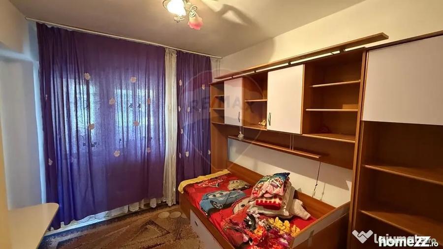 Apartament cu 4 camere decomandat în Ultracentral