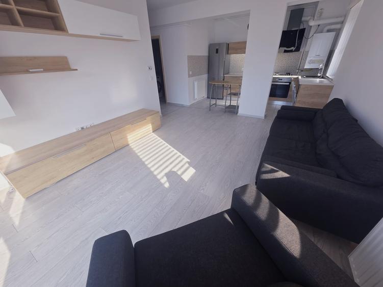 Vand apartament 2 camere open space zona Tractorul langa Isaran - 5